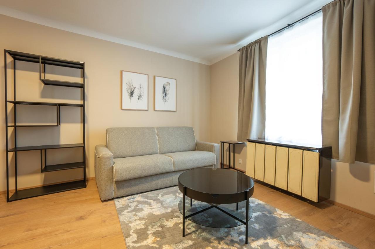 A 2-Bedroom Apartment With A King-Size Bed And A Balcony Is Located Just A 15-Minute Walk From Stephansplatz. Виена Екстериор снимка