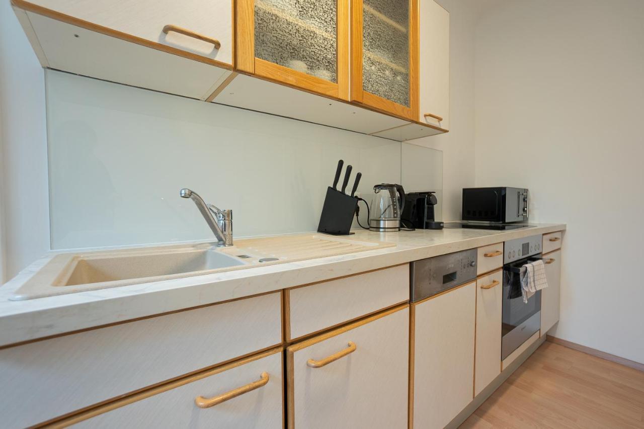 A 2-Bedroom Apartment With A King-Size Bed And A Balcony Is Located Just A 15-Minute Walk From Stephansplatz. Виена Екстериор снимка